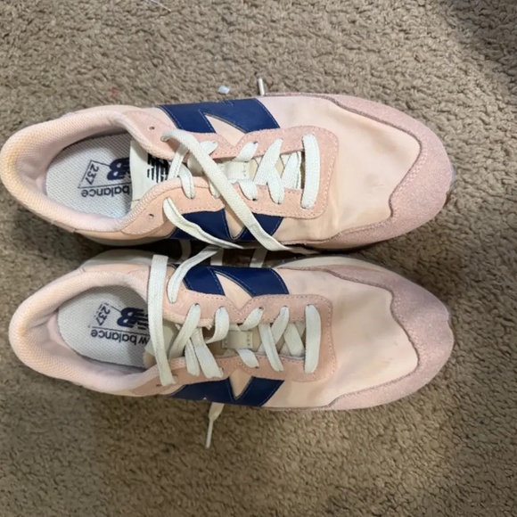New Balance 237 - Picture 3 of 4
